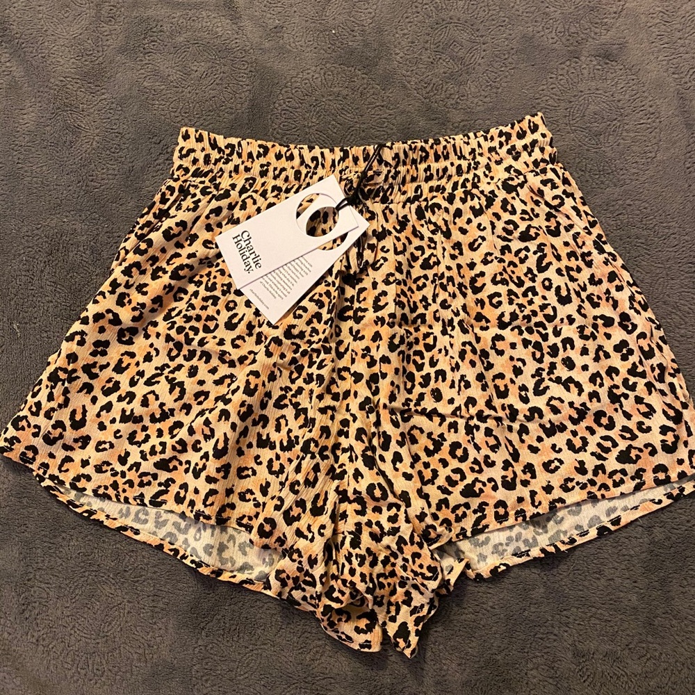 Charlie Holiday Feline shorts - Picture 6 of 9